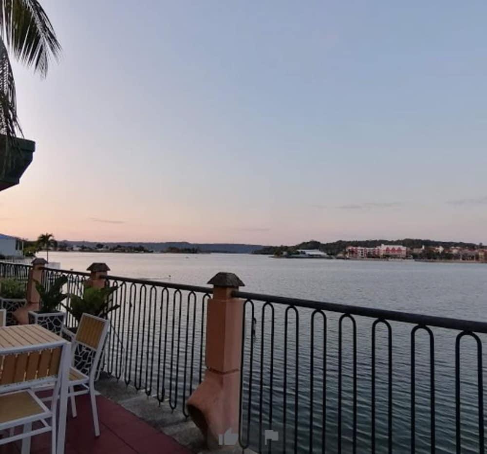 Peten Esplendido Flores Ngoại thất bức ảnh