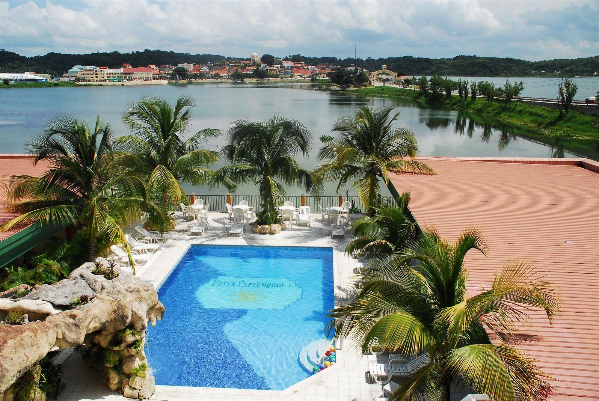 Peten Esplendido Flores Ngoại thất bức ảnh